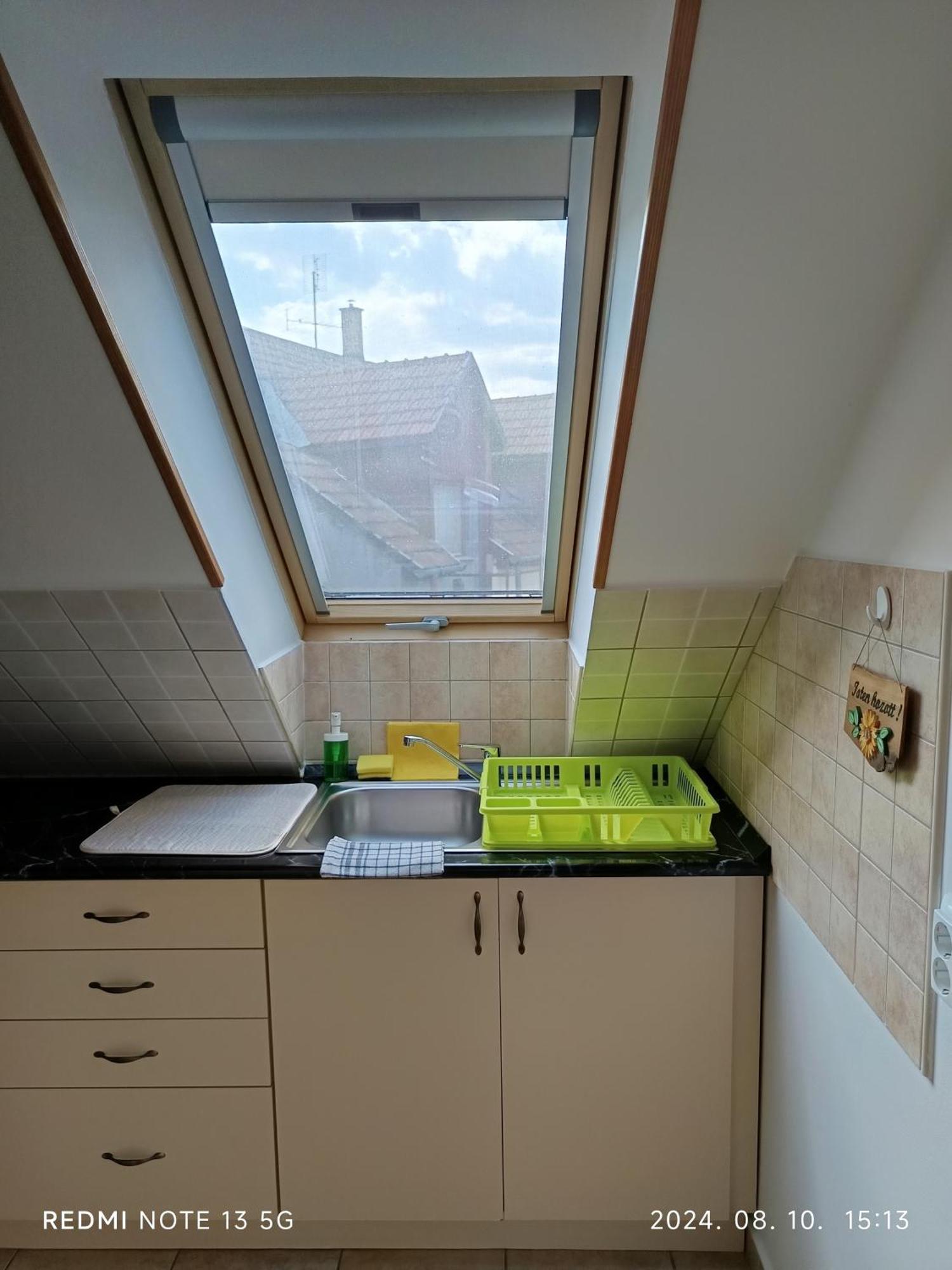 Zita Apartman Eger Szoba fotó